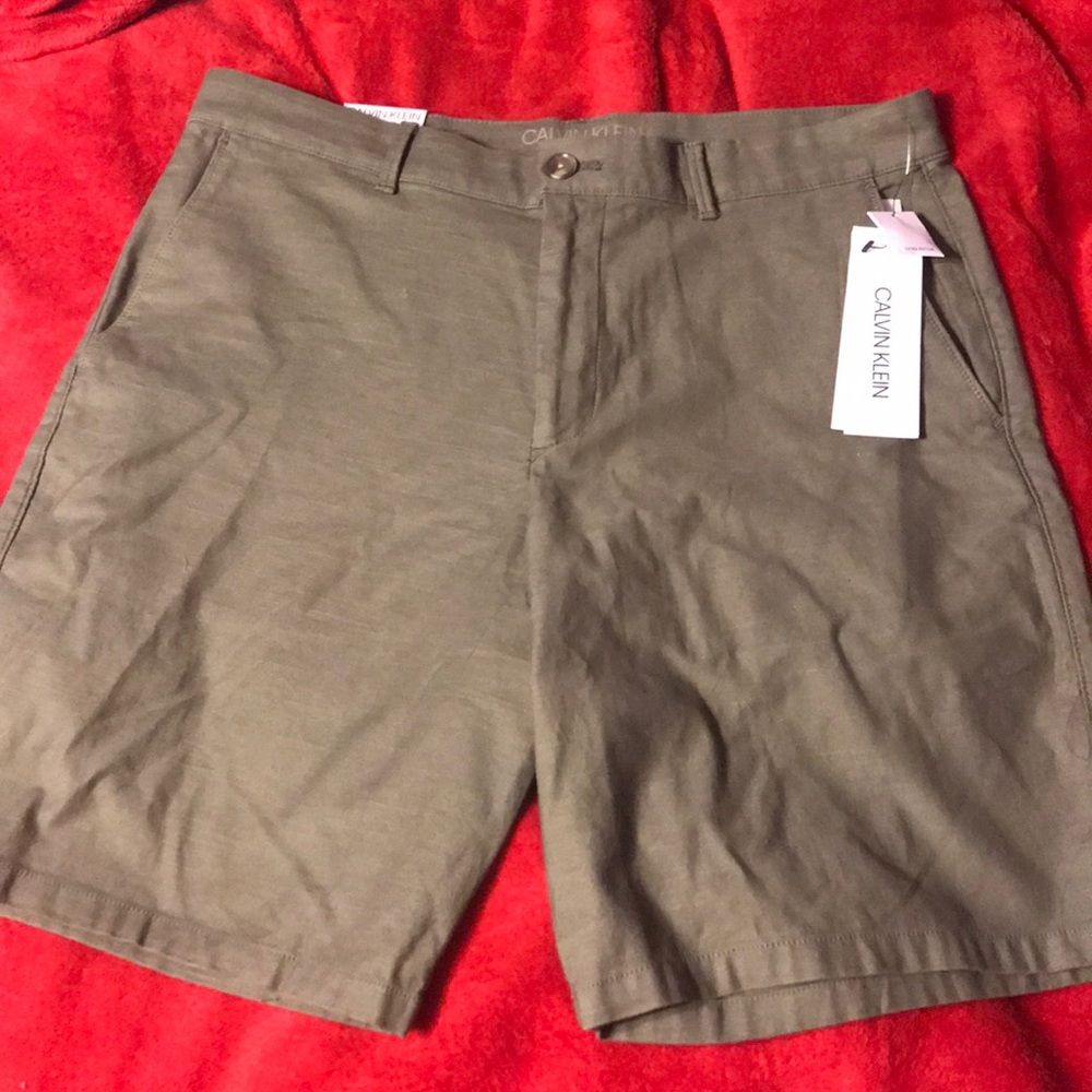CALVIN KLEIN olive dressy shorts